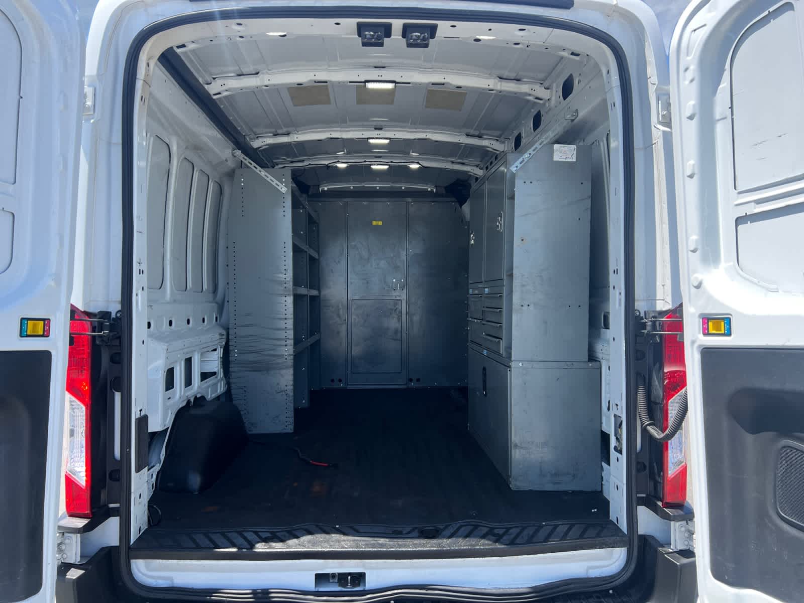2020 Ford Transit Cargo Van T-350 130" Med Rf 9500 GVWR RWD