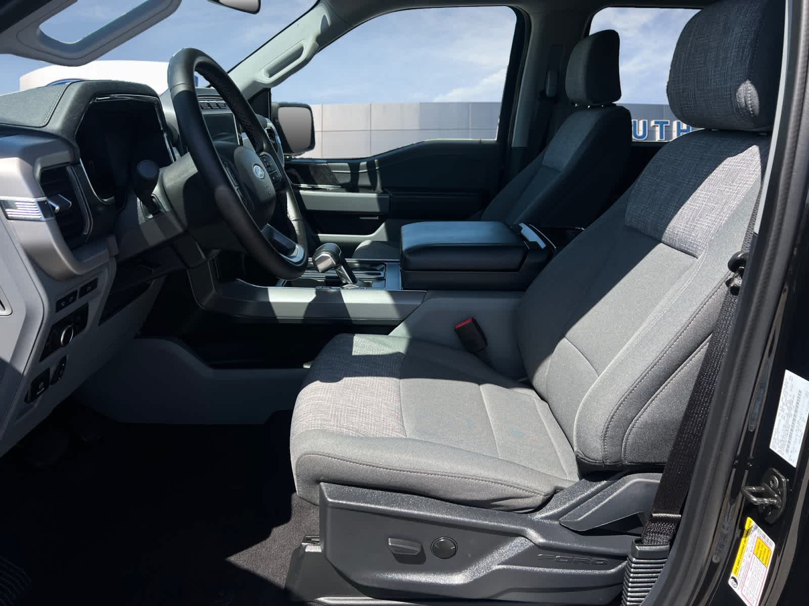 2023 Ford F-150 Lightning XLT