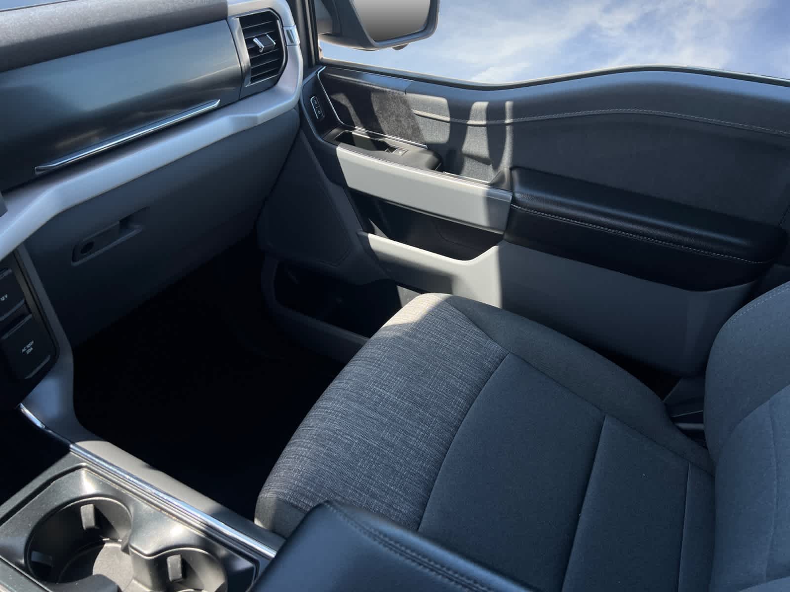 2023 Ford F-150 Lightning XLT