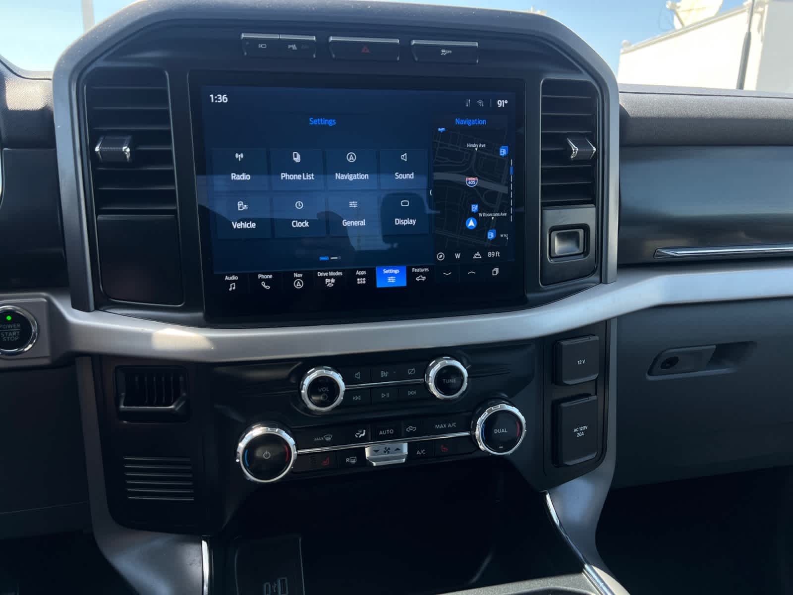2023 Ford F-150 Lightning XLT