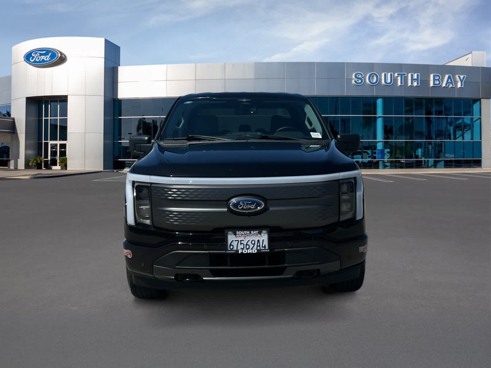 2023 Ford F-150 Lightning XLT