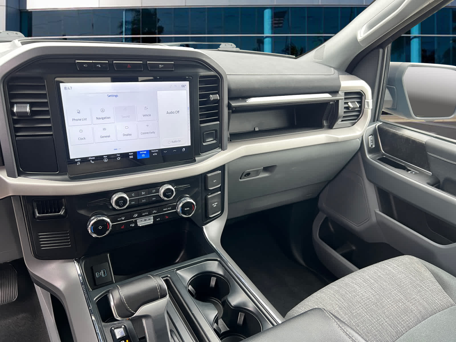 2023 Ford F-150 Lightning XLT