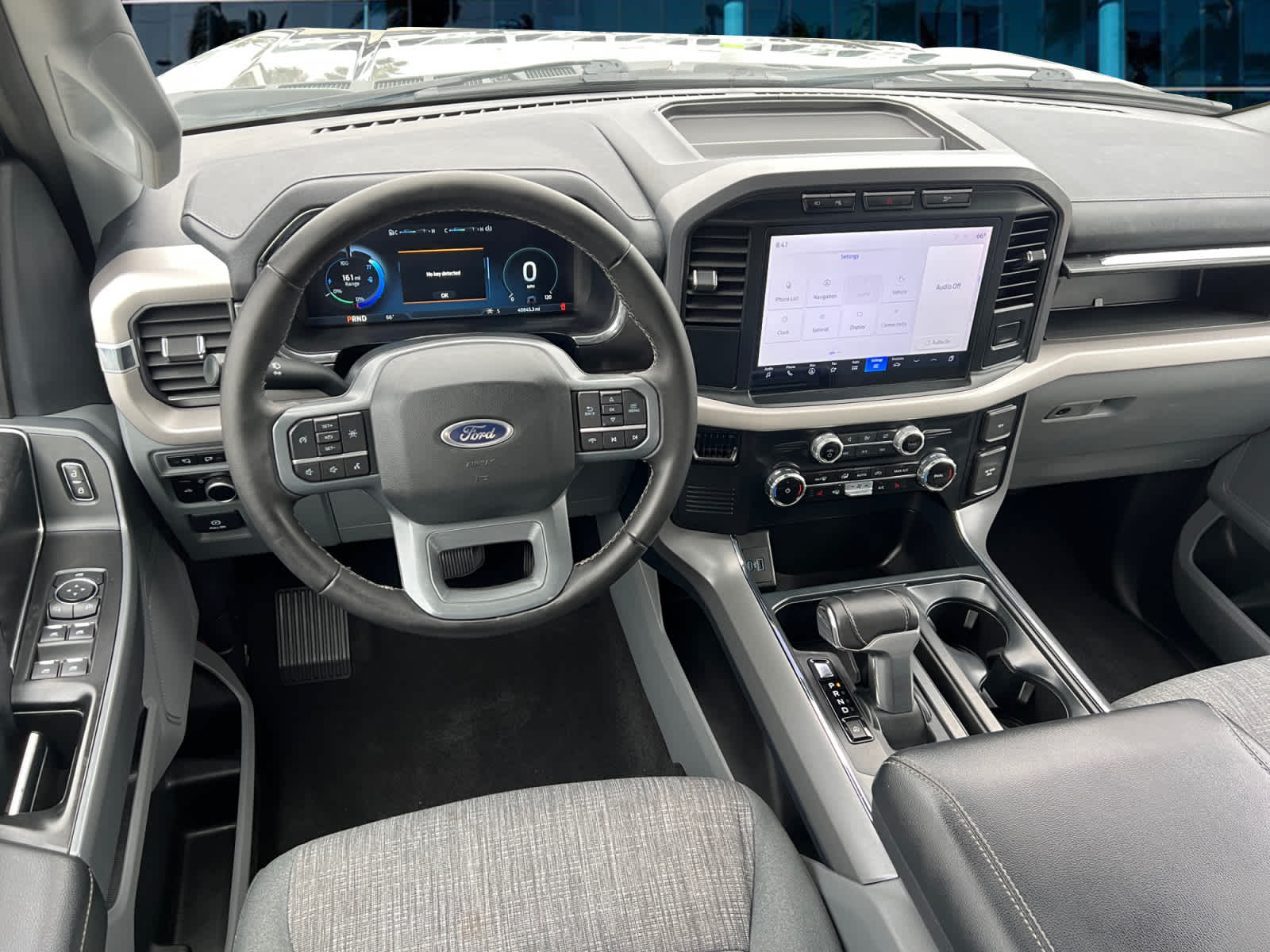 2023 Ford F-150 Lightning XLT
