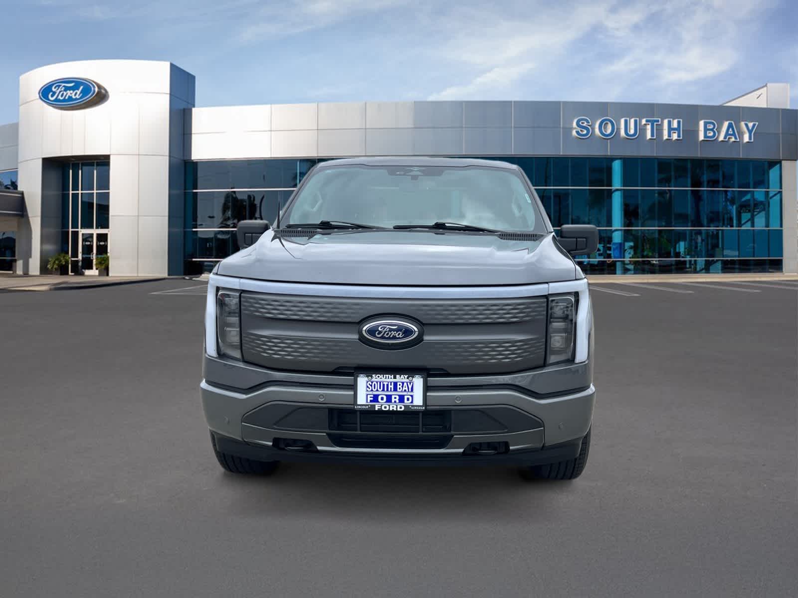 2023 Ford F-150 Lightning XLT