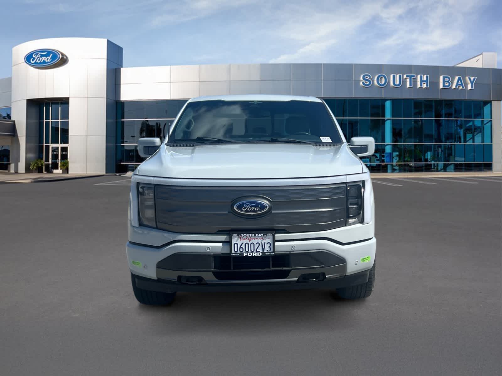 2023 Ford F-150 Lightning LARIAT