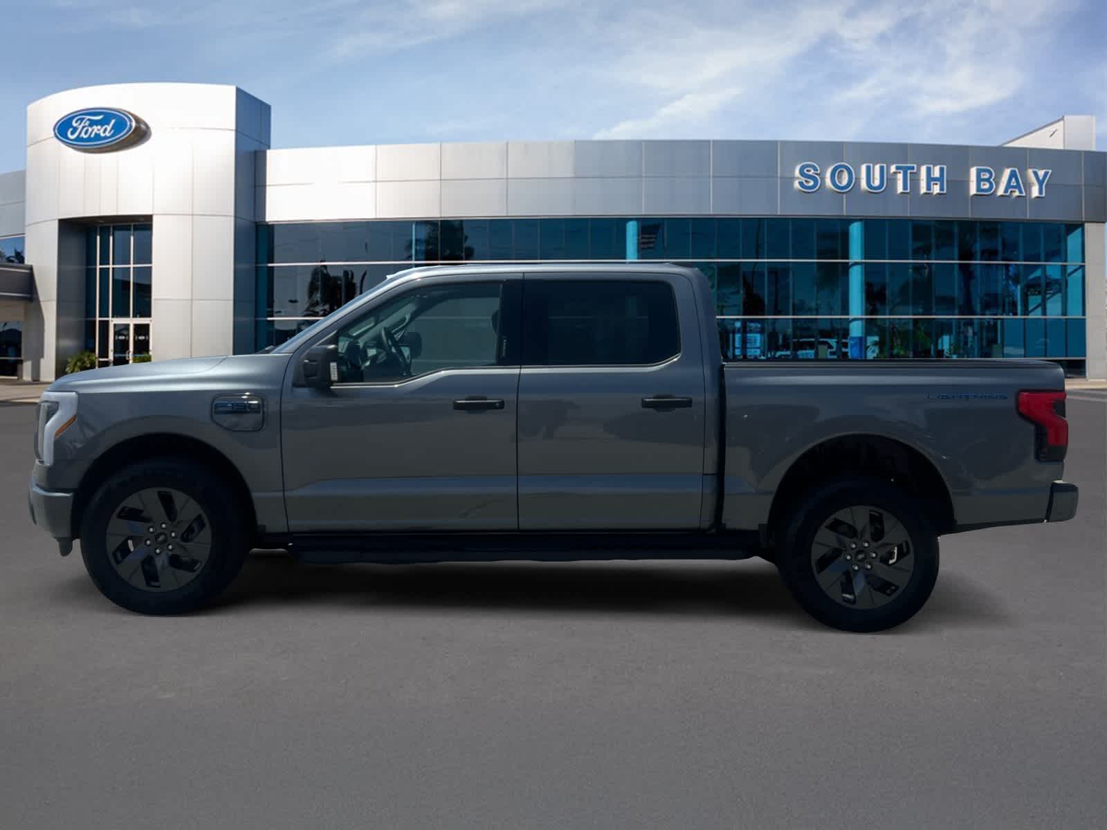 2024 Ford F-150 Lightning XLT