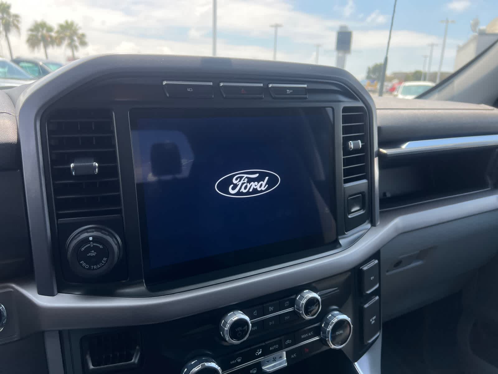 2024 Ford F-150 Lightning XLT