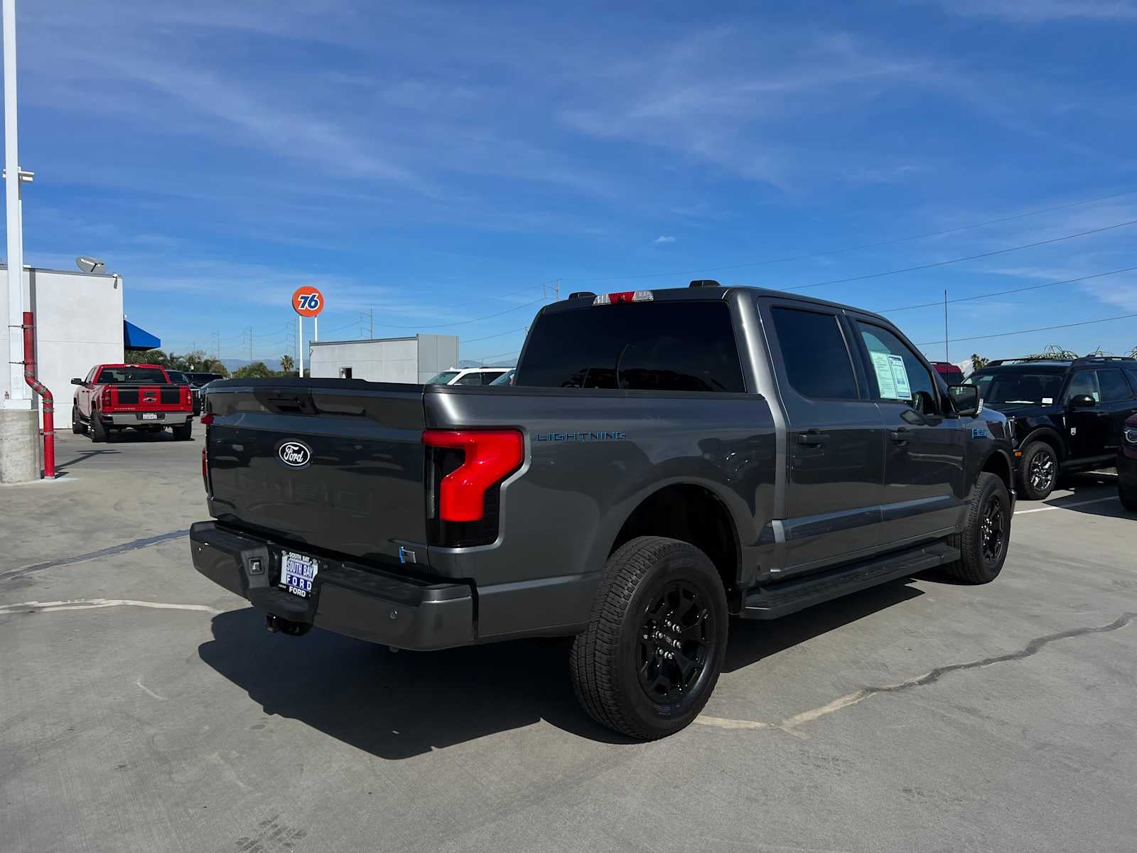 2025 Ford F-150 Lightning XLT
