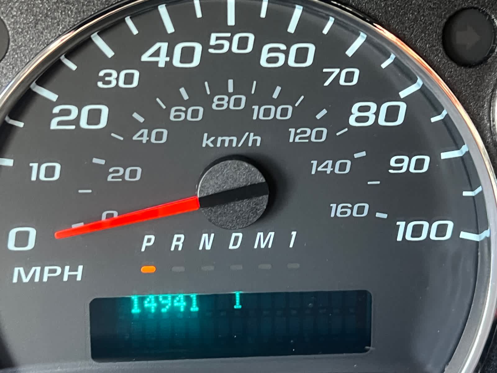 2025 Chevrolet Express Cargo Van RWD 2500 135"