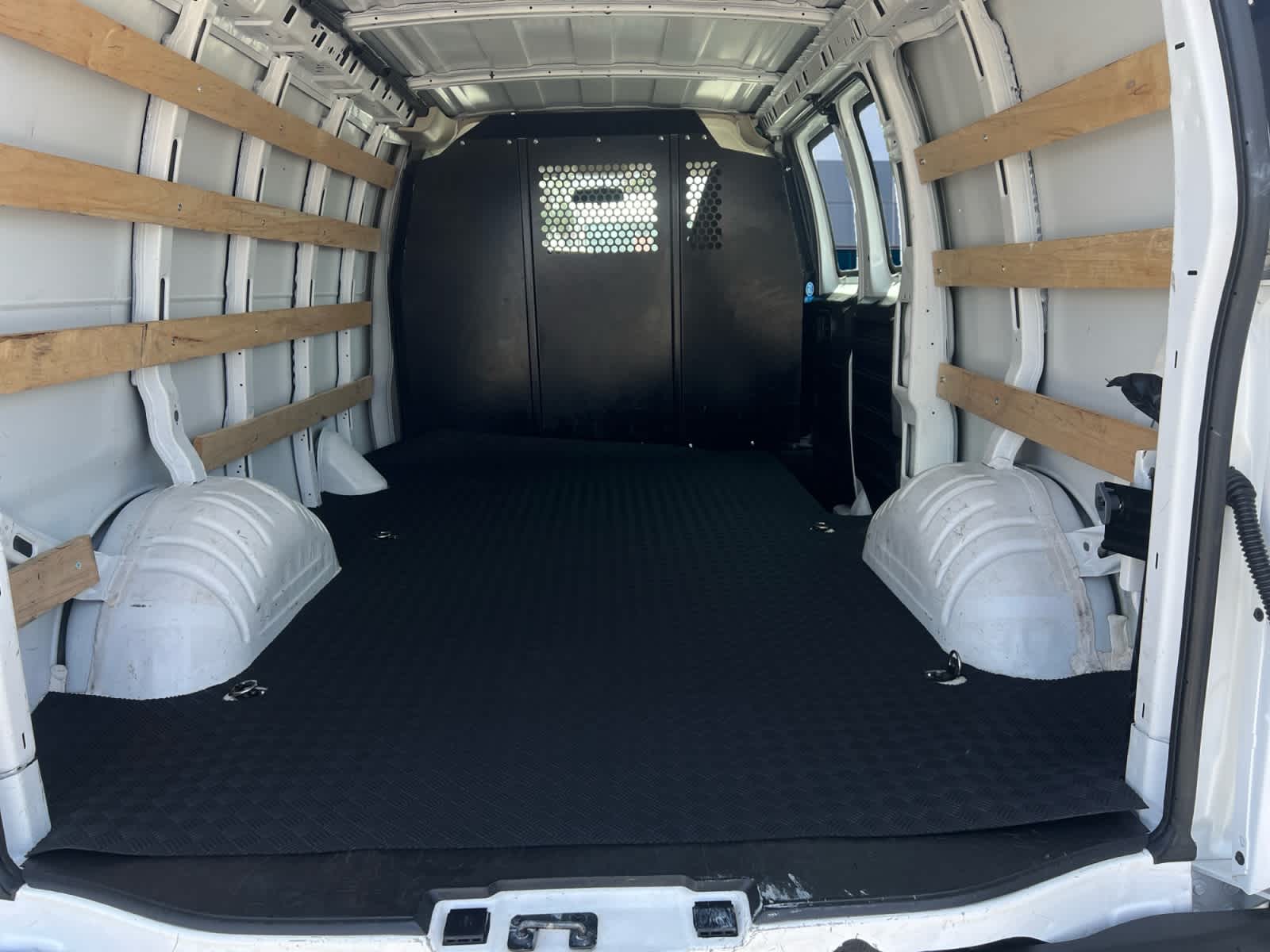 2025 Chevrolet Express Cargo Van RWD 2500 135"