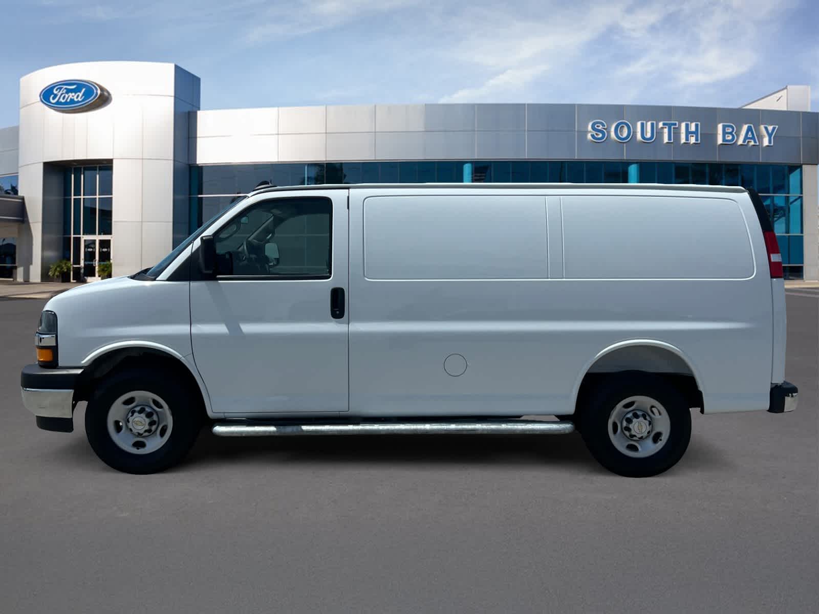 2025 Chevrolet Express Cargo Van RWD 2500 135"