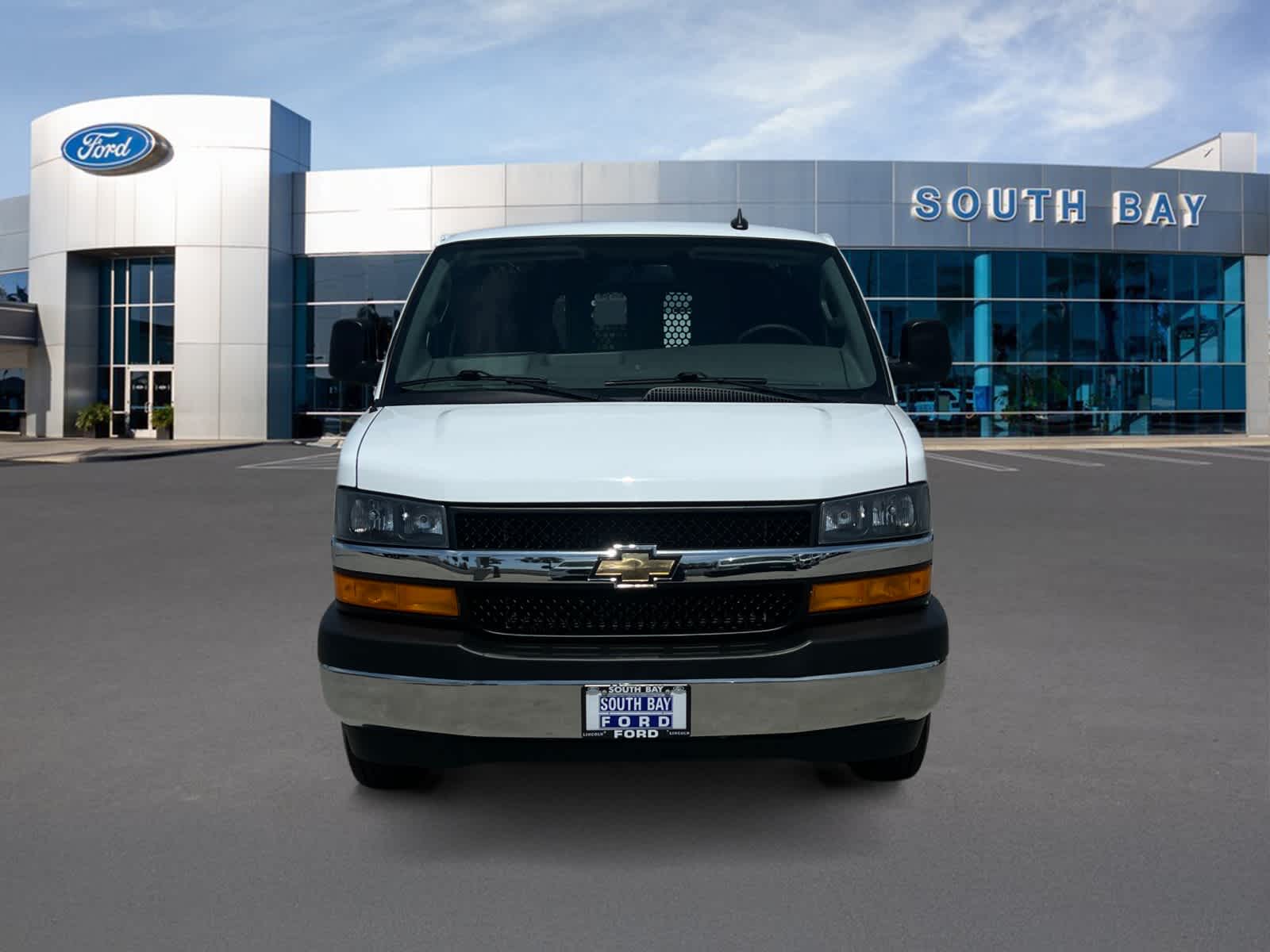2025 Chevrolet Express Cargo Van RWD 2500 135"