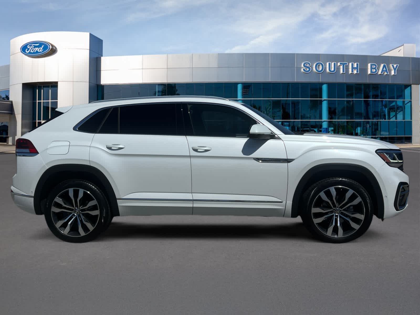 2023 Volkswagen Atlas Cross Sport 3.6L V6 SEL Premium R-Line