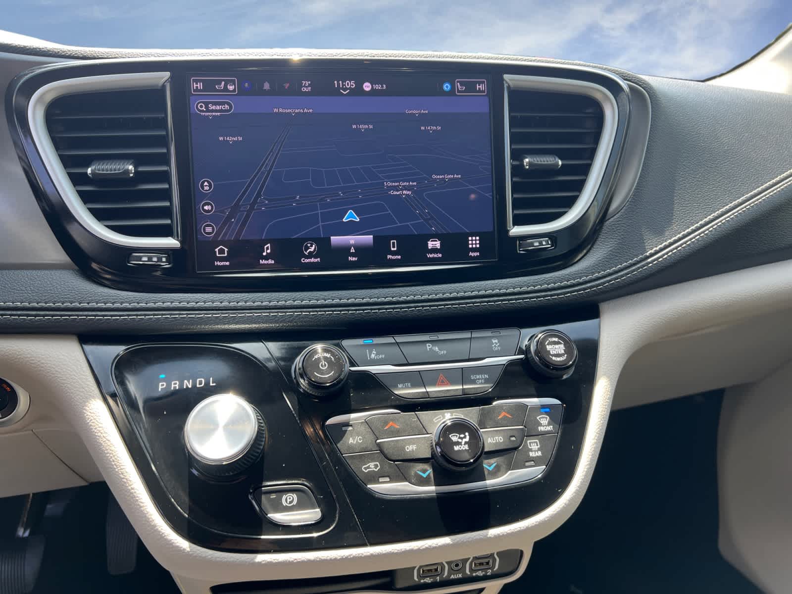 2024 Chrysler Pacifica Hybrid Select