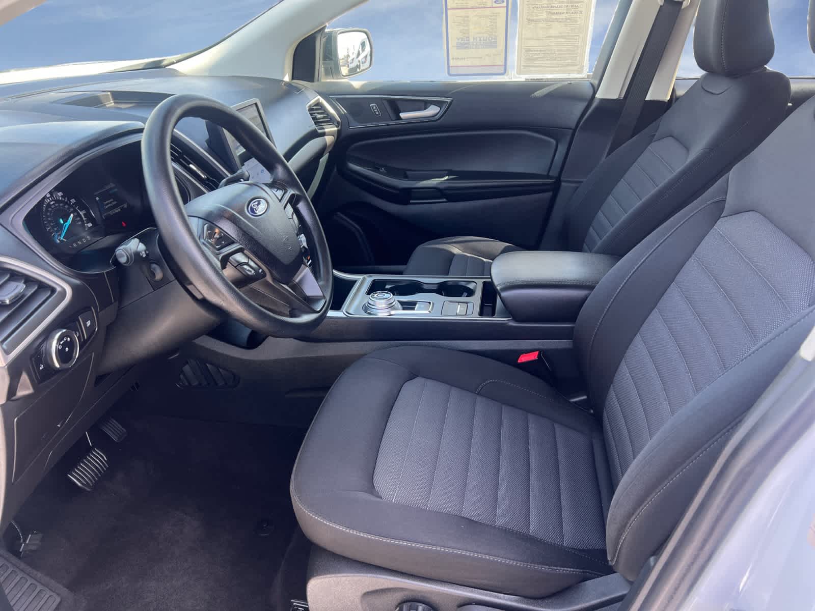 2023 Ford Edge SE