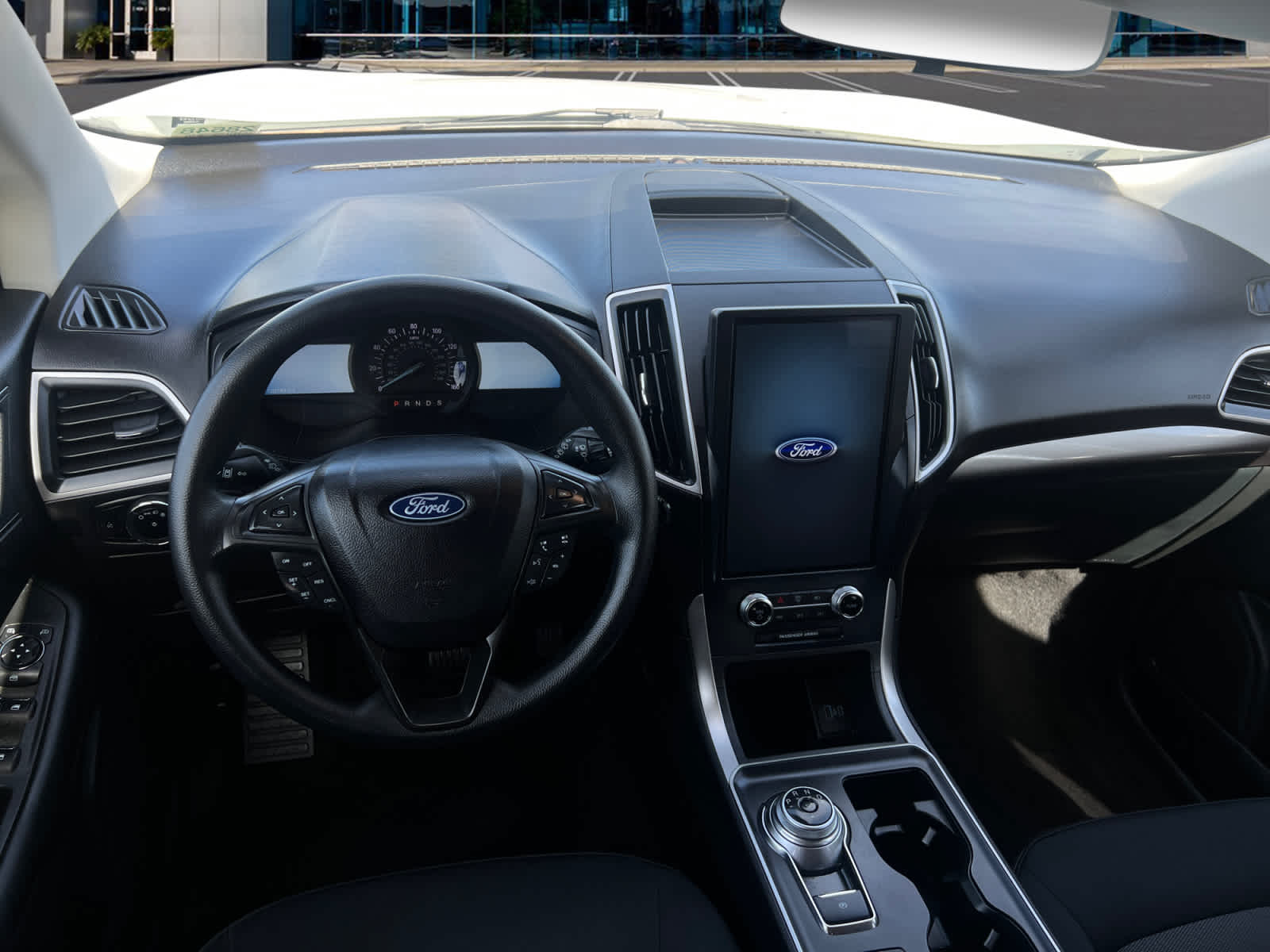 2023 Ford Edge SE