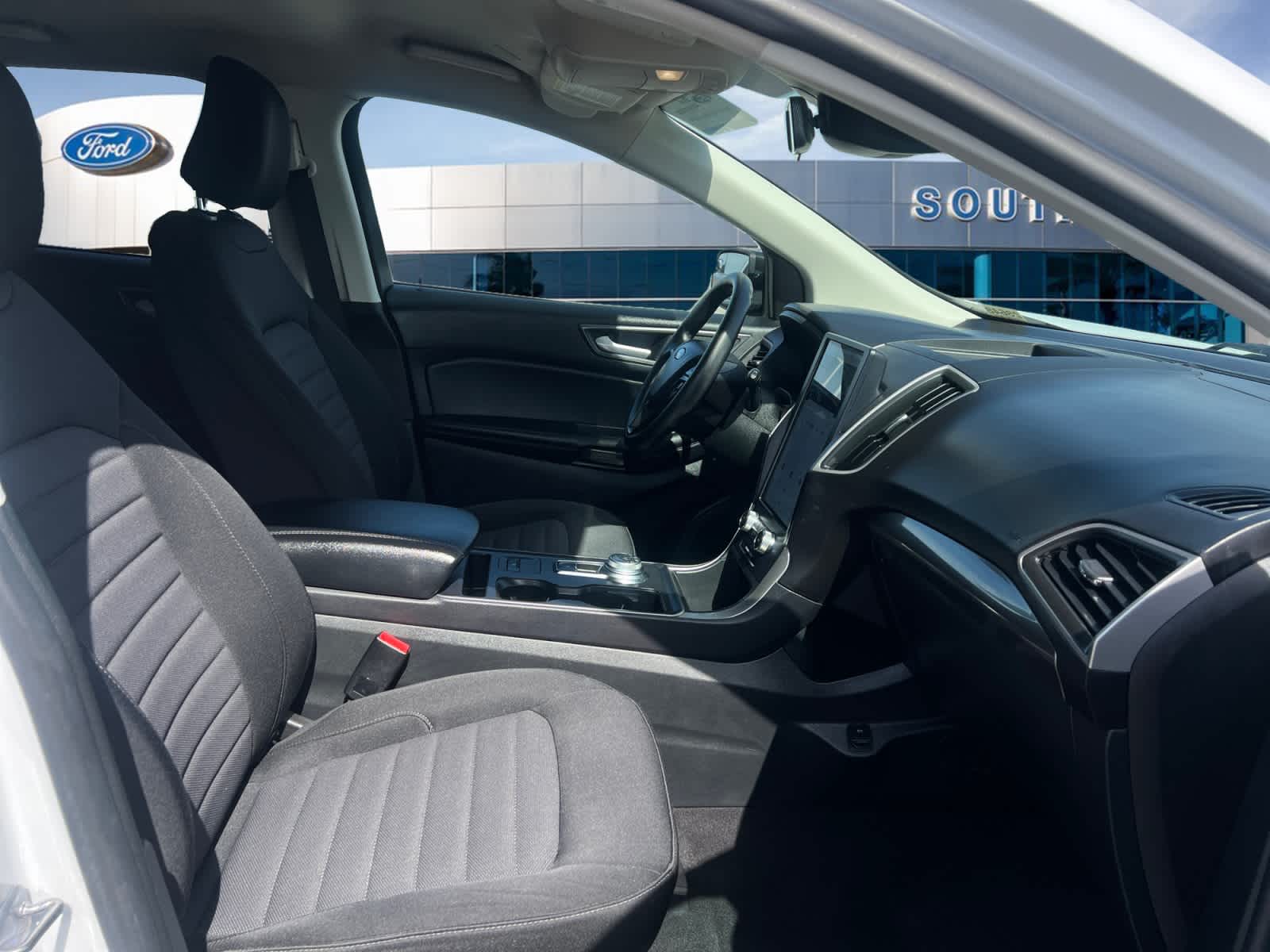 2023 Ford Edge SE