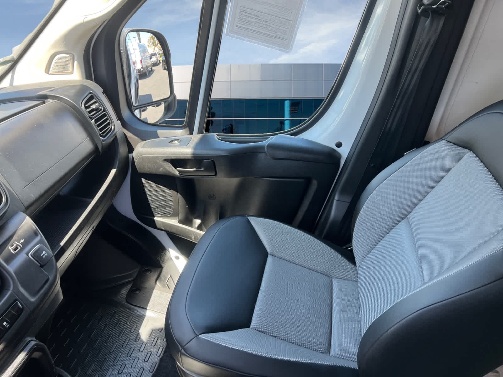 2025 RAM ProMaster Cargo Van Tradesman