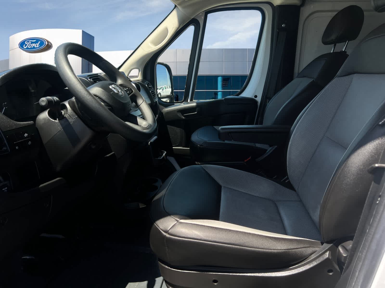 2025 RAM ProMaster Cargo Van Tradesman