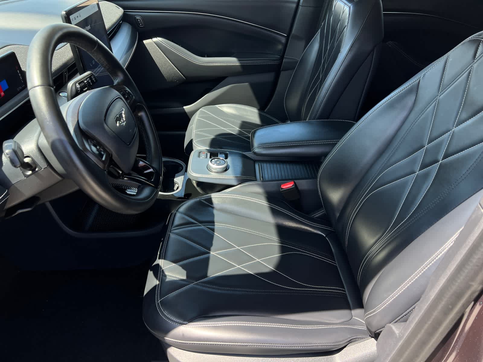 2022 Ford Mustang Mach-E Select