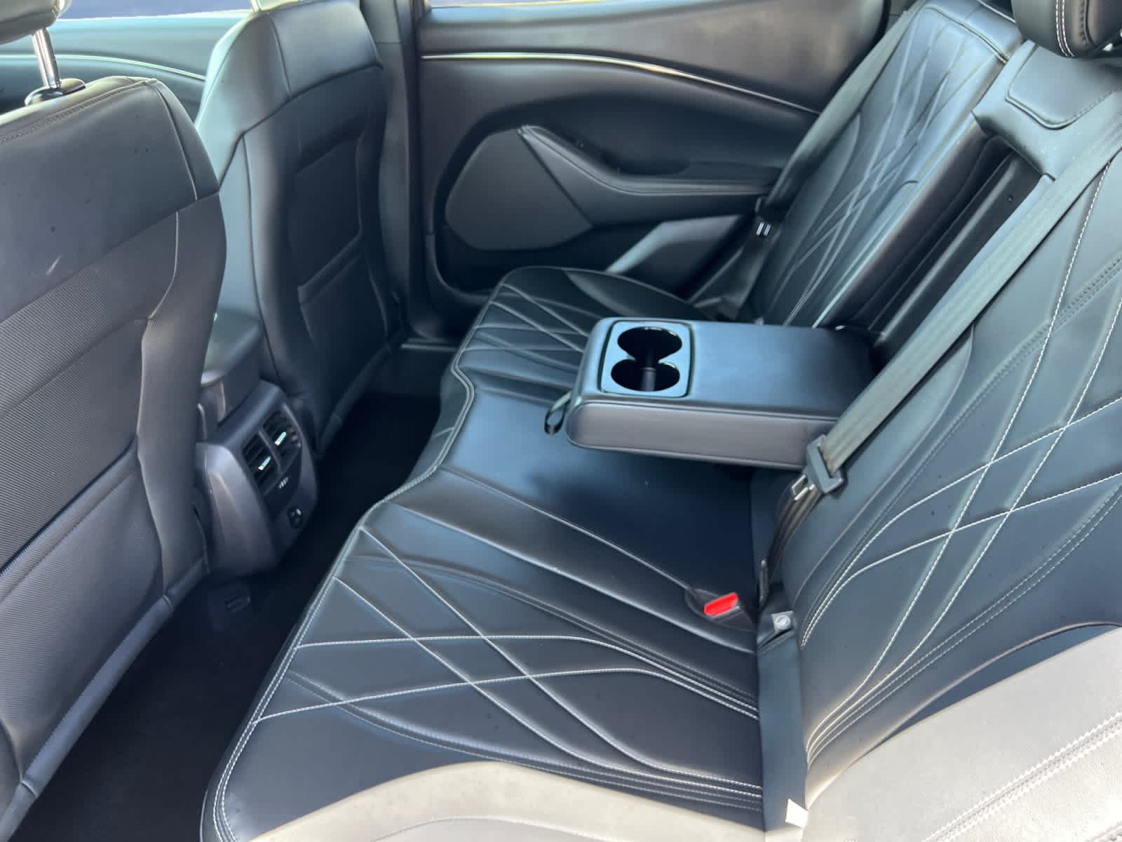 2022 Ford Mustang Mach-E Select