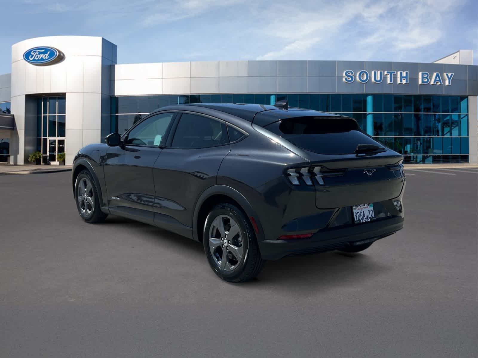 2022 Ford Mustang Mach-E Select