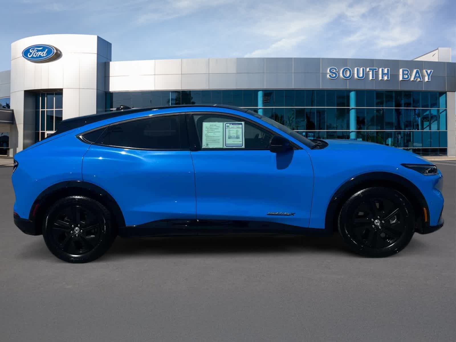 2022 Ford Mustang Mach-E California Route 1