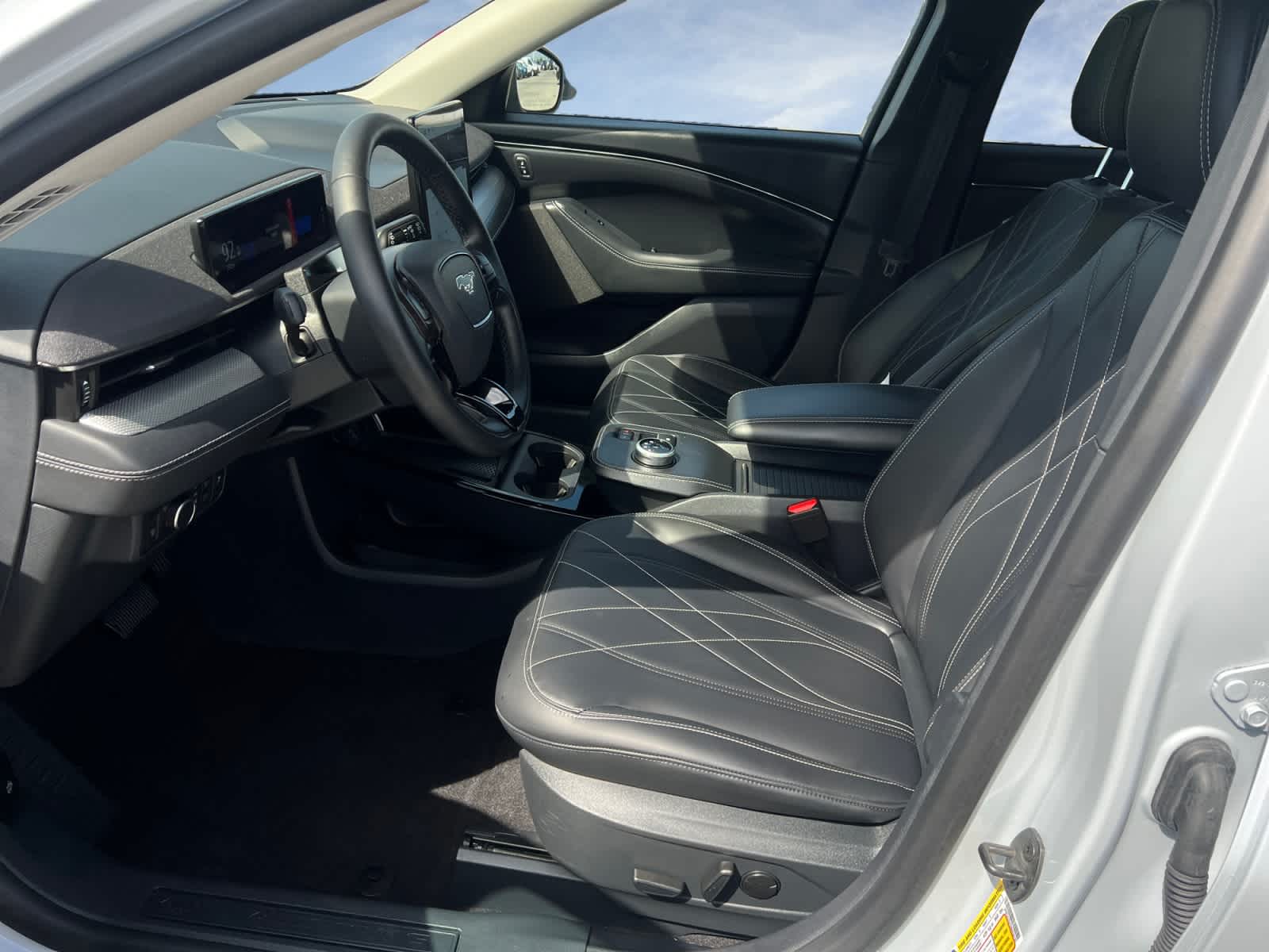 2022 Ford Mustang Mach-E California Route 1