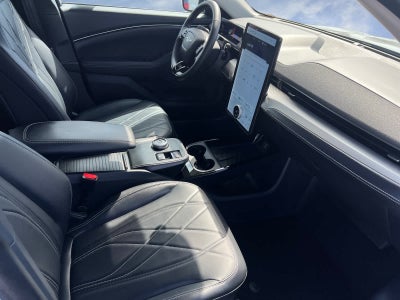 2022 Ford Mustang Mach-E California Route 1