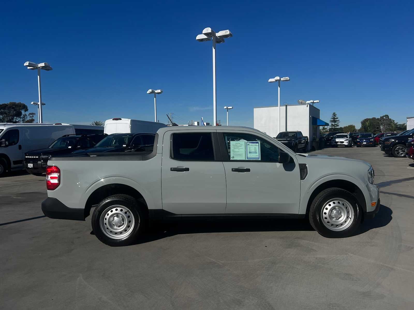 2024 Ford Maverick XL