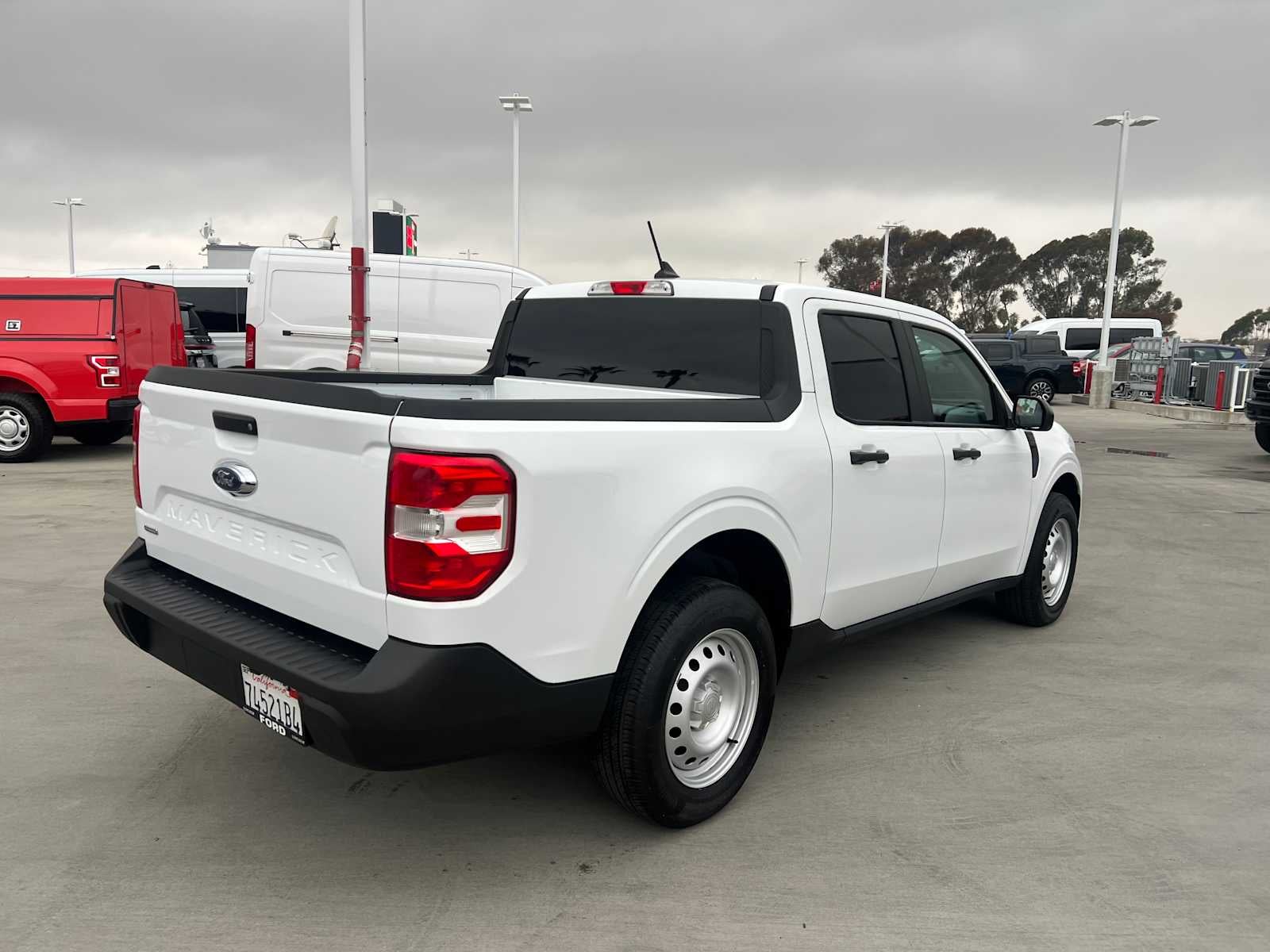 2024 Ford Maverick XL