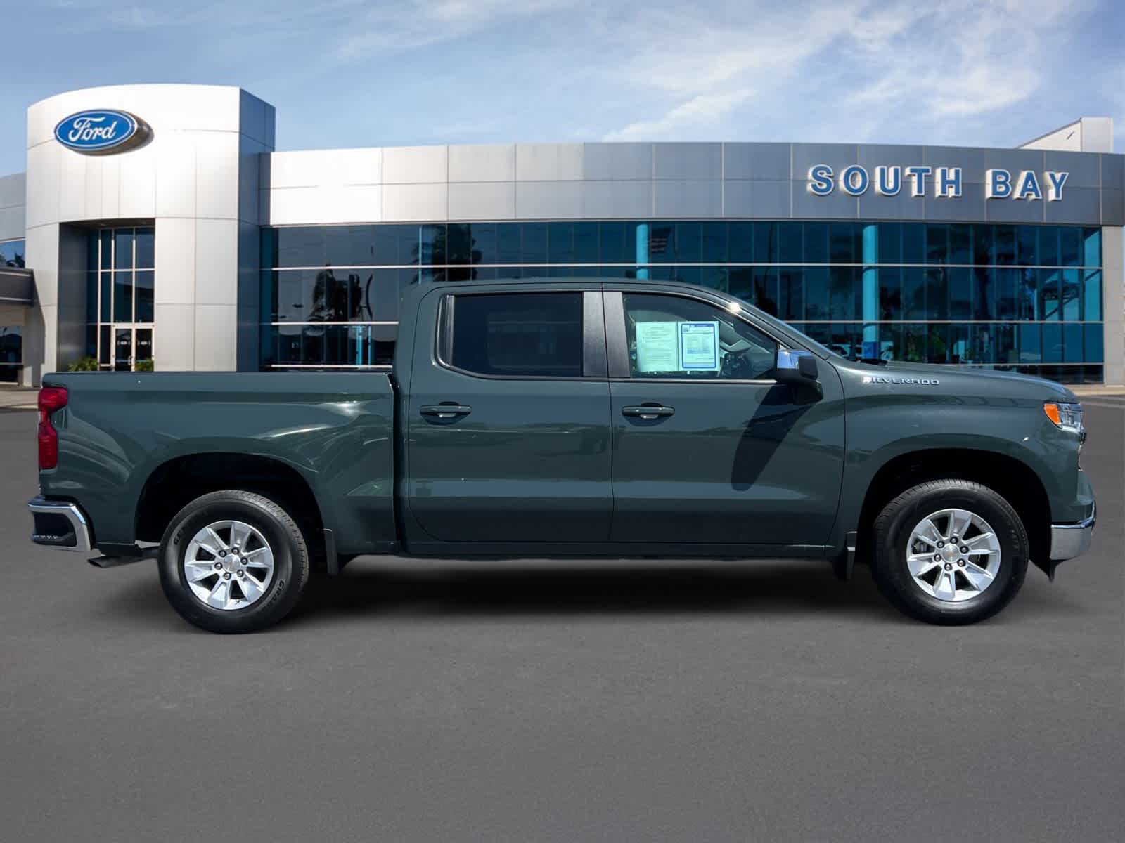 2025 Chevrolet Silverado 1500 LT