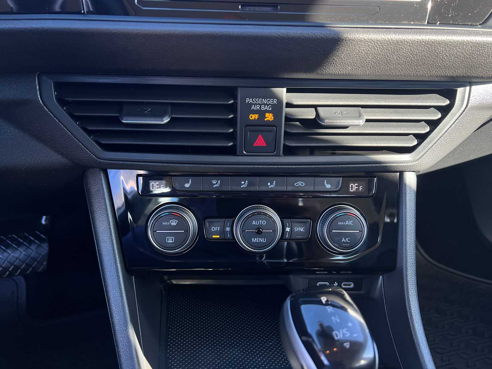 2023 Volkswagen Jetta SE