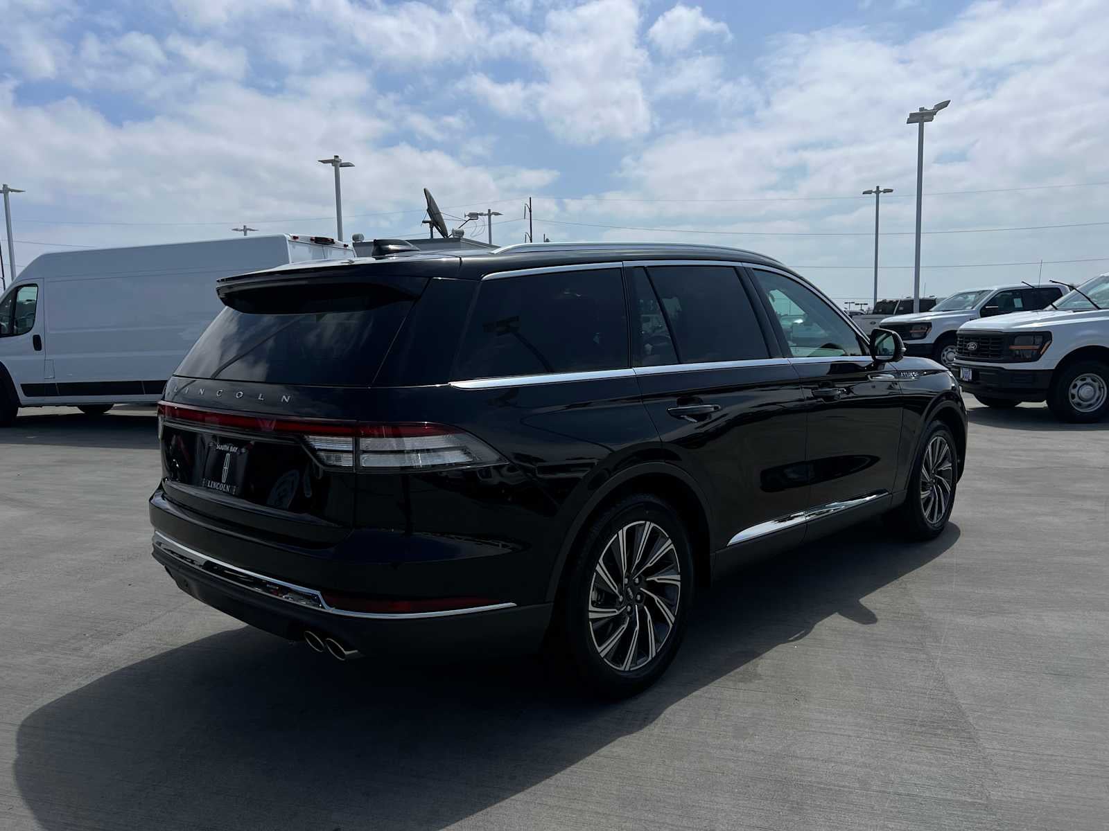 2026 Lincoln Aviator Livery