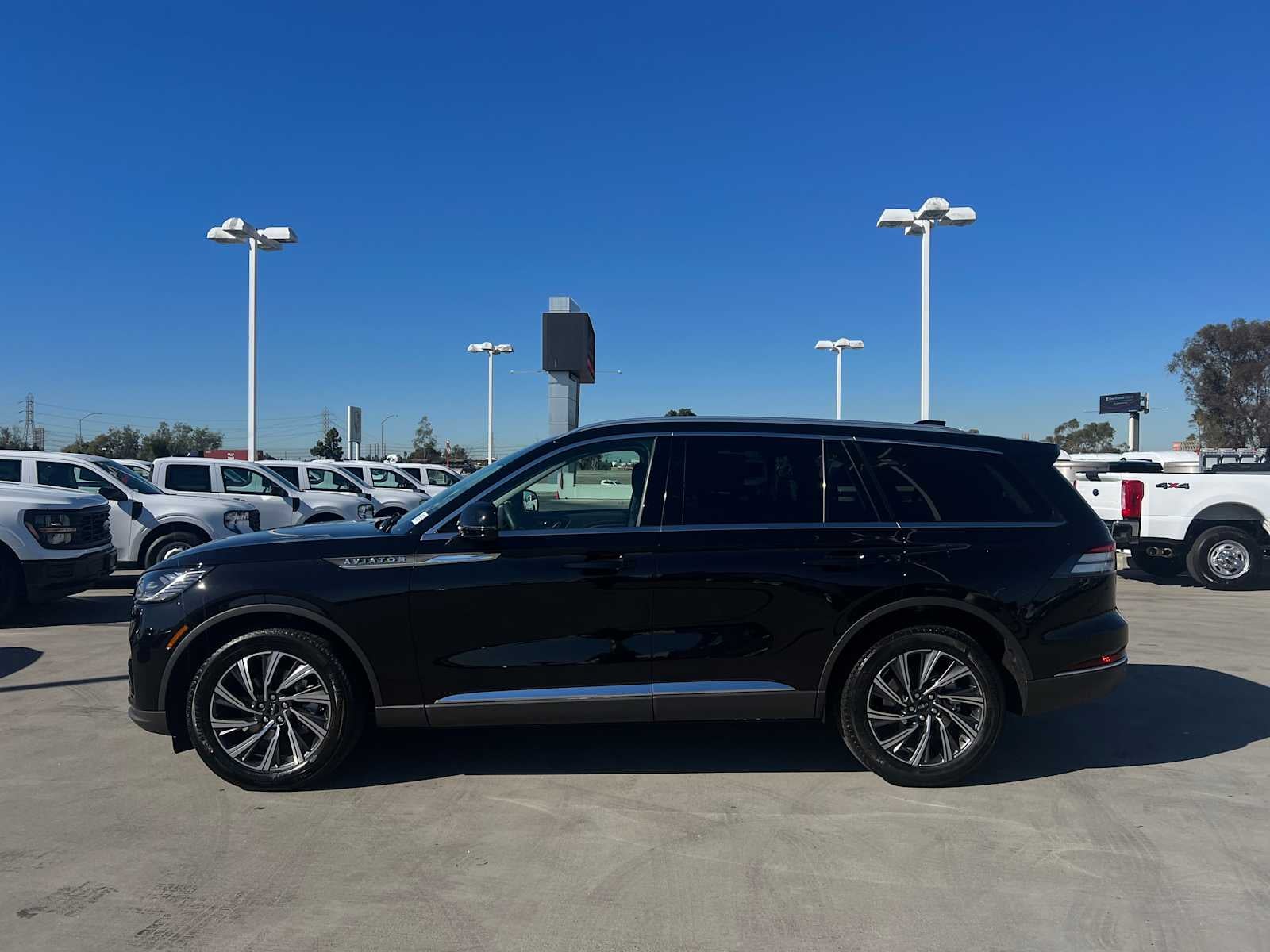 2026 Lincoln Aviator Livery