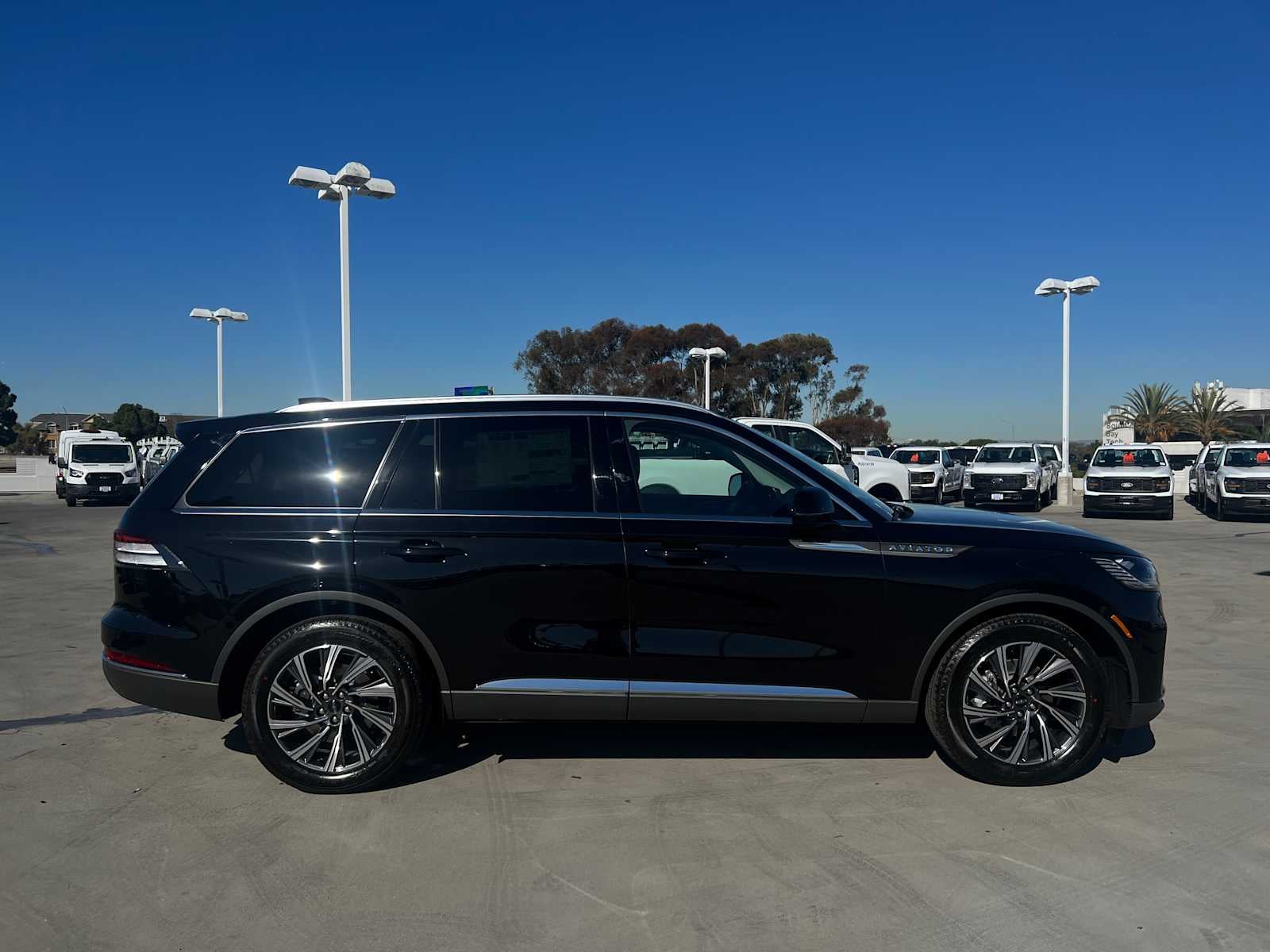 2026 Lincoln Aviator Livery