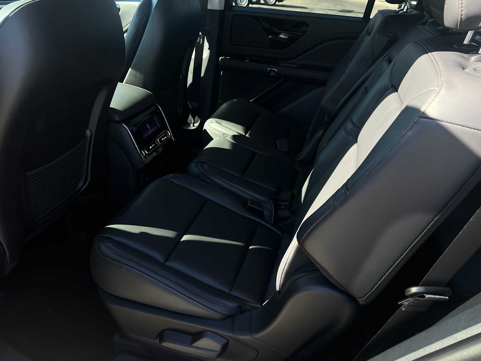 2026 Lincoln Aviator Livery