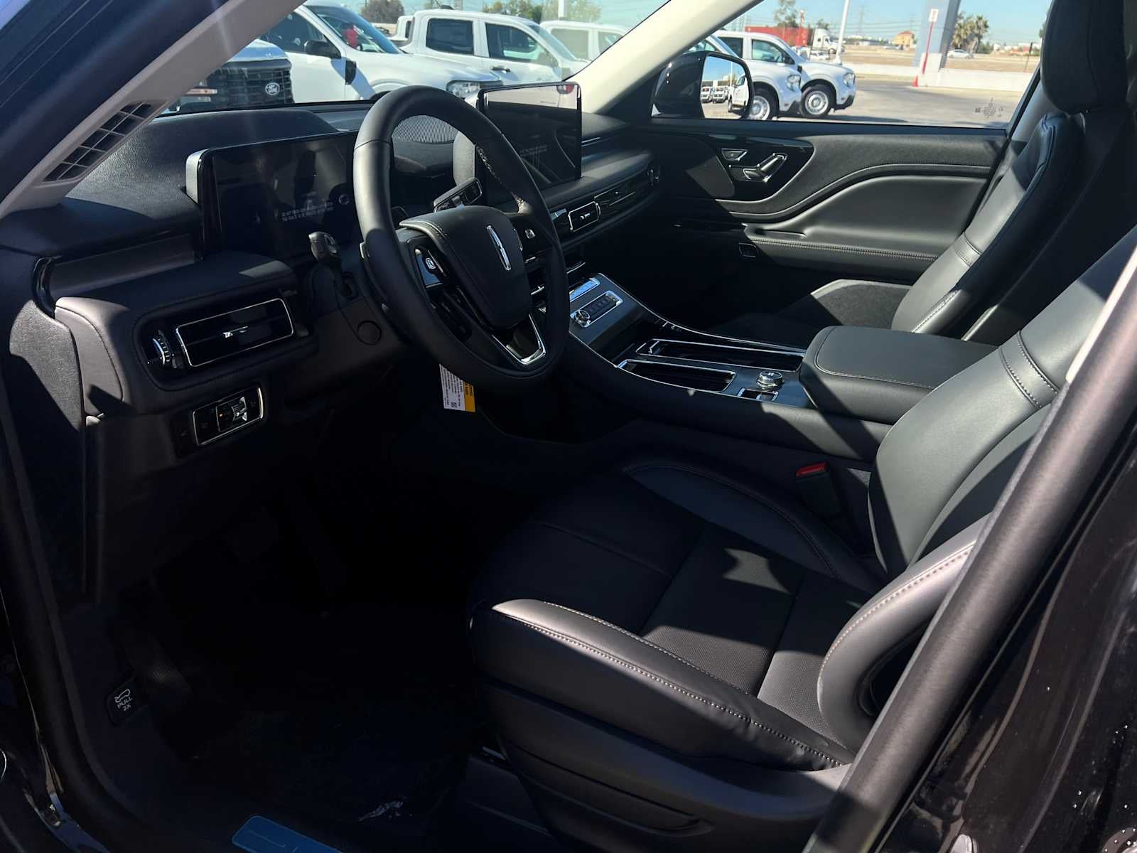 2026 Lincoln Aviator Livery