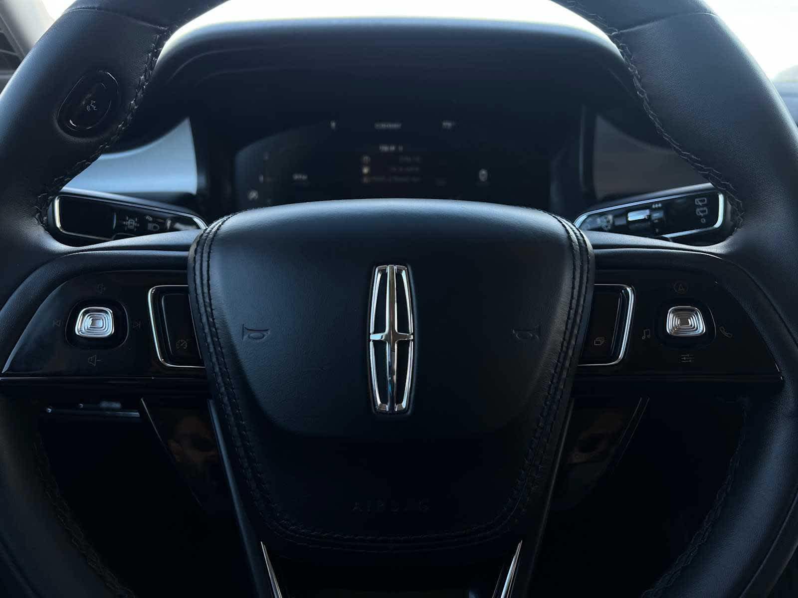 2023 Lincoln Aviator Standard