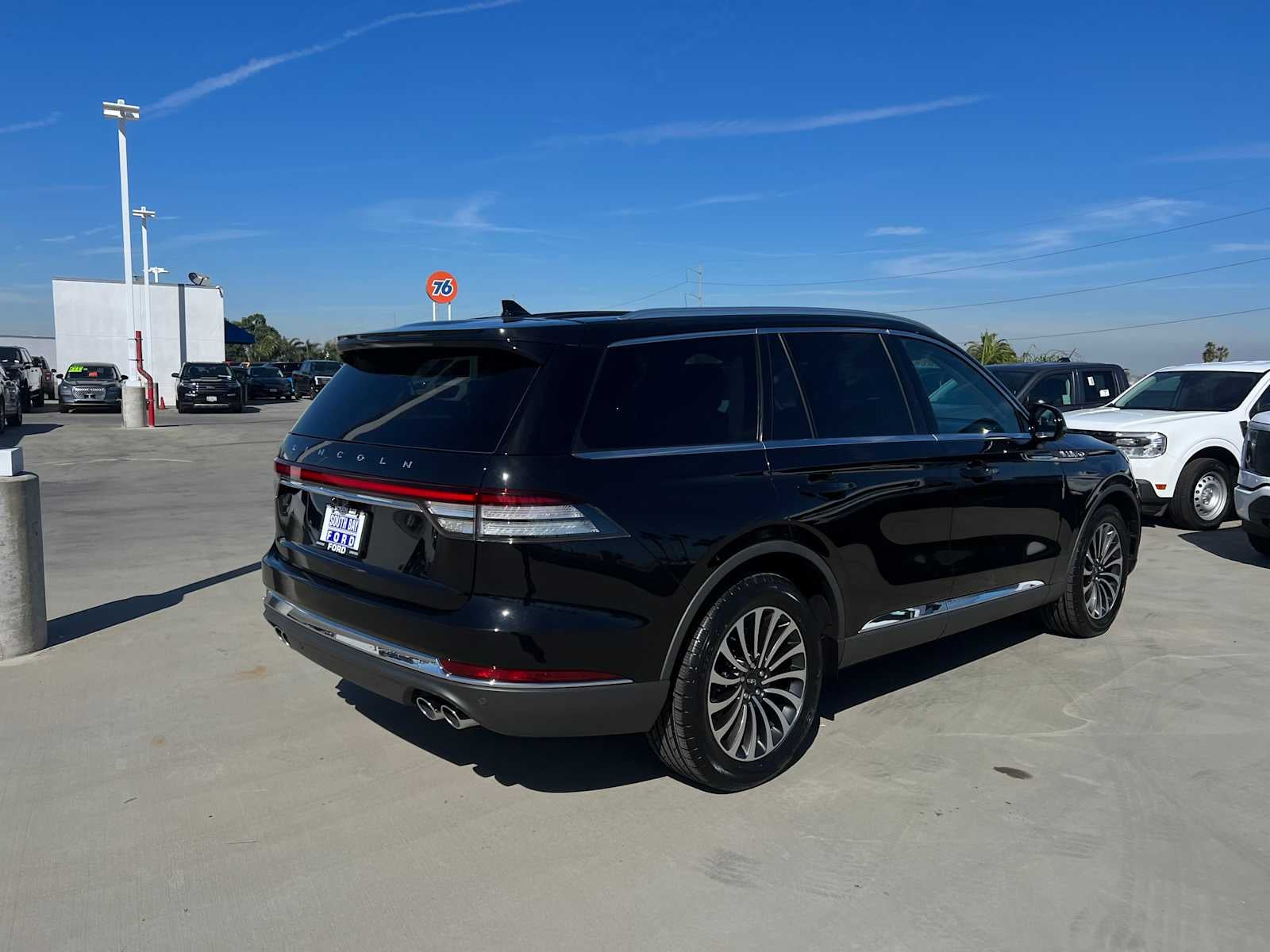 2023 Lincoln Aviator Standard