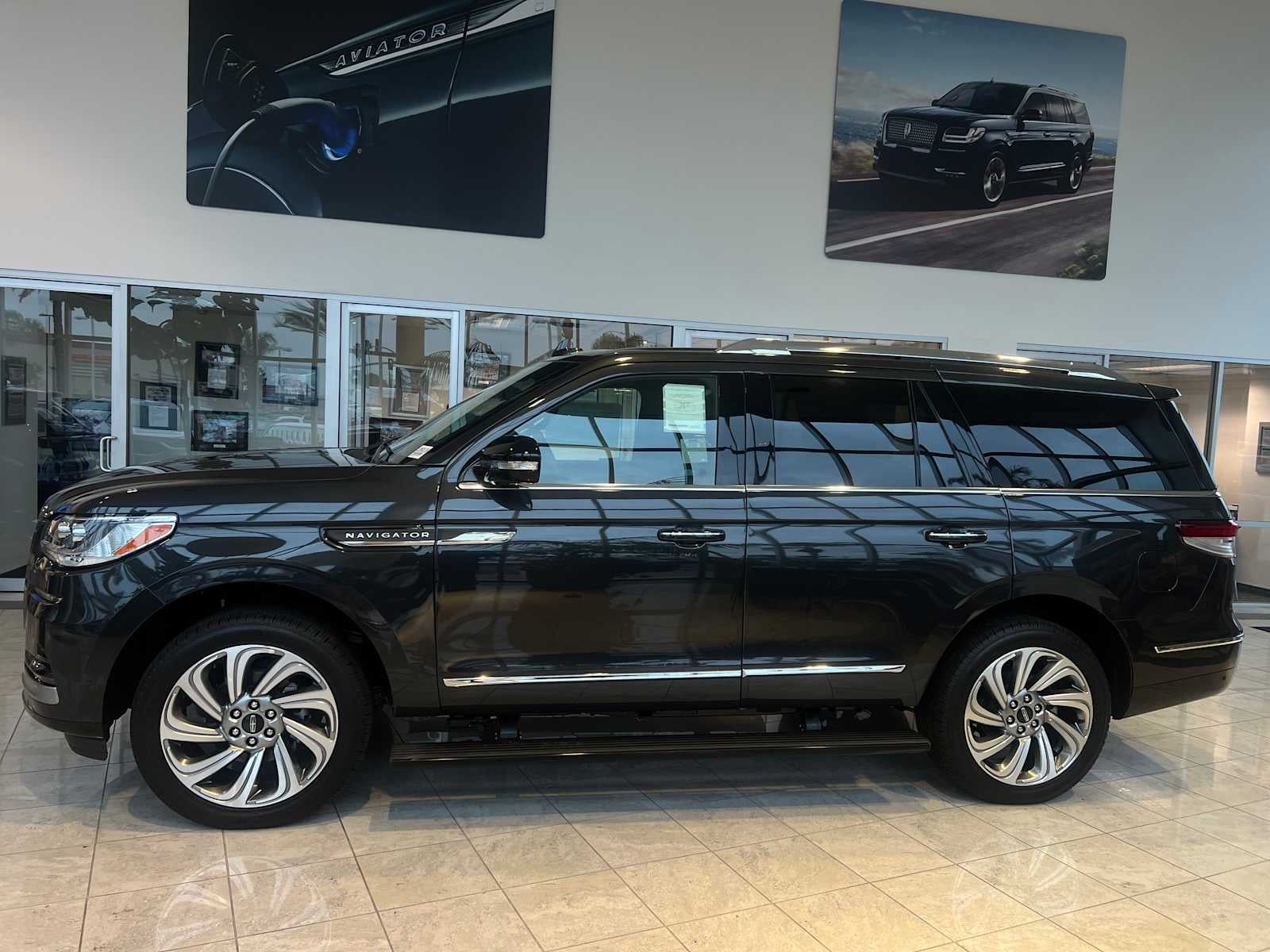2023 Lincoln Navigator Reserve