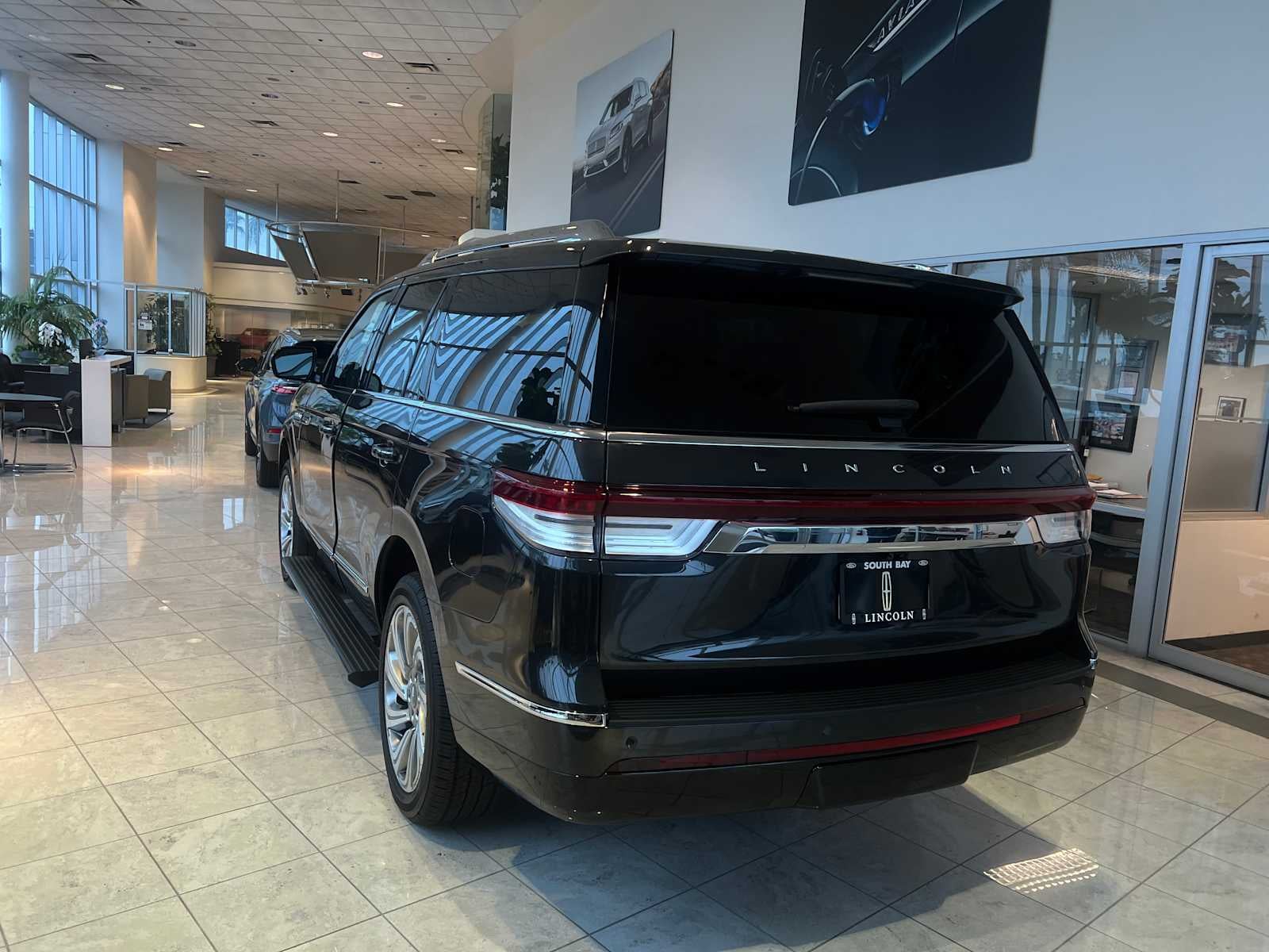 2023 Lincoln Navigator Reserve