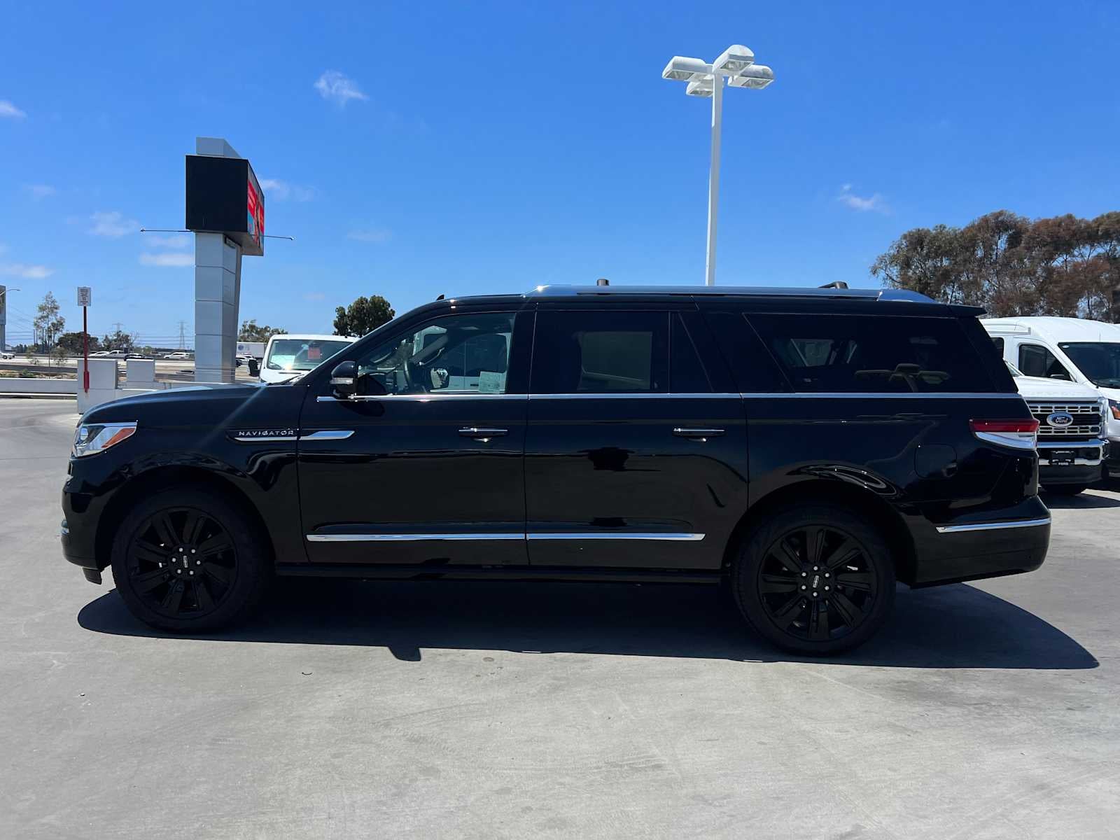 2024 Lincoln Navigator L Reserve