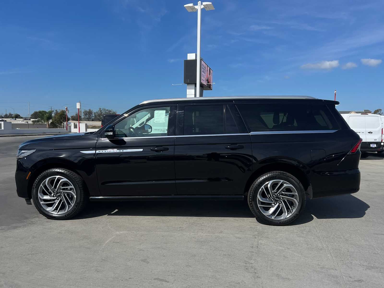 2026 Lincoln Navigator L Reserve