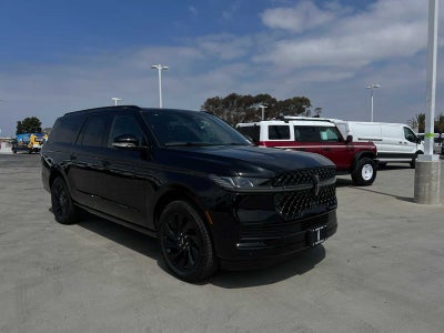 2026 Lincoln Navigator L Reserve