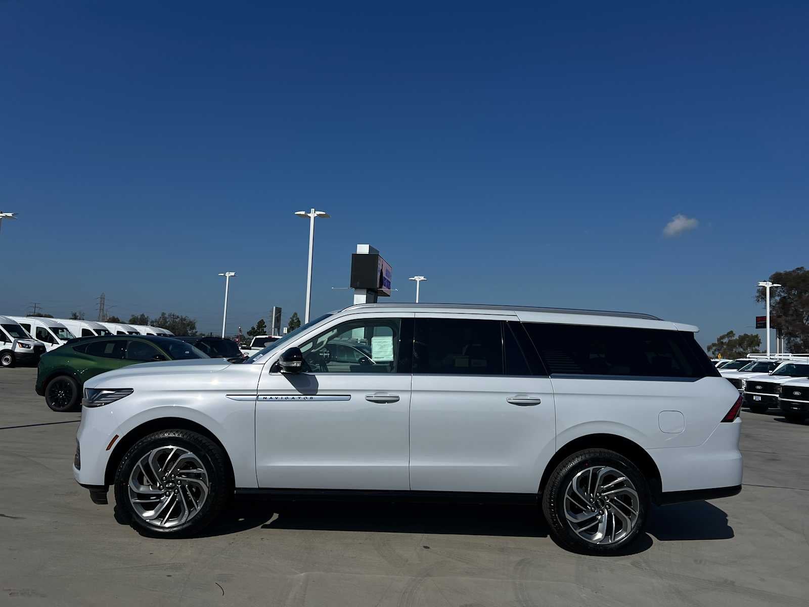 2026 Lincoln Navigator L Reserve