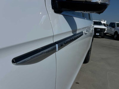 2026 Lincoln Navigator L Reserve