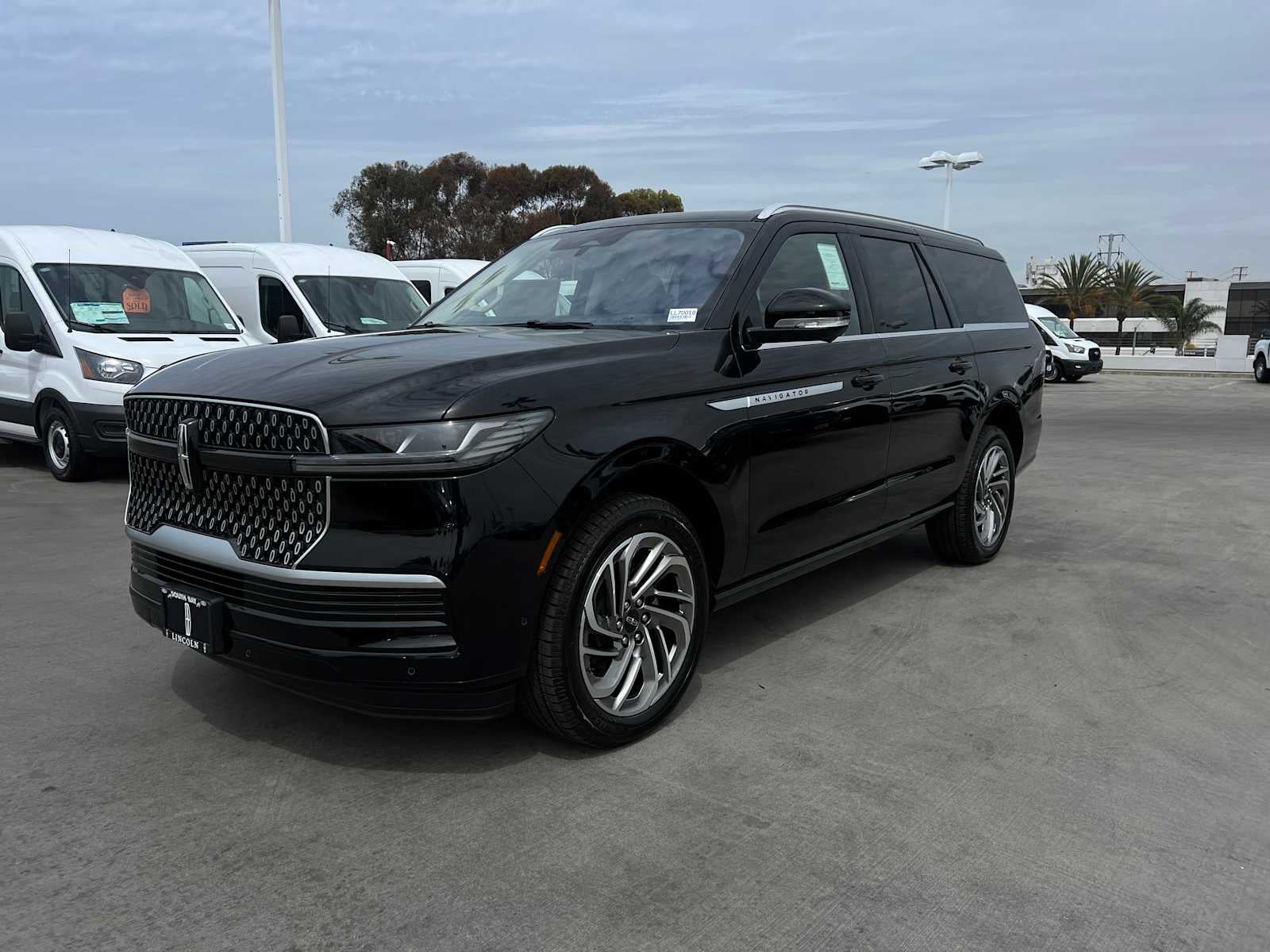 2025 Lincoln Navigator Reserve L - Photo 46