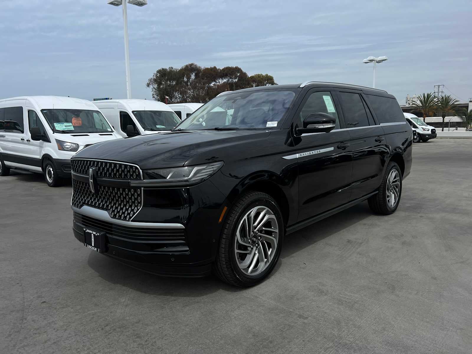 2025 Lincoln Navigator Reserve L - Photo 24