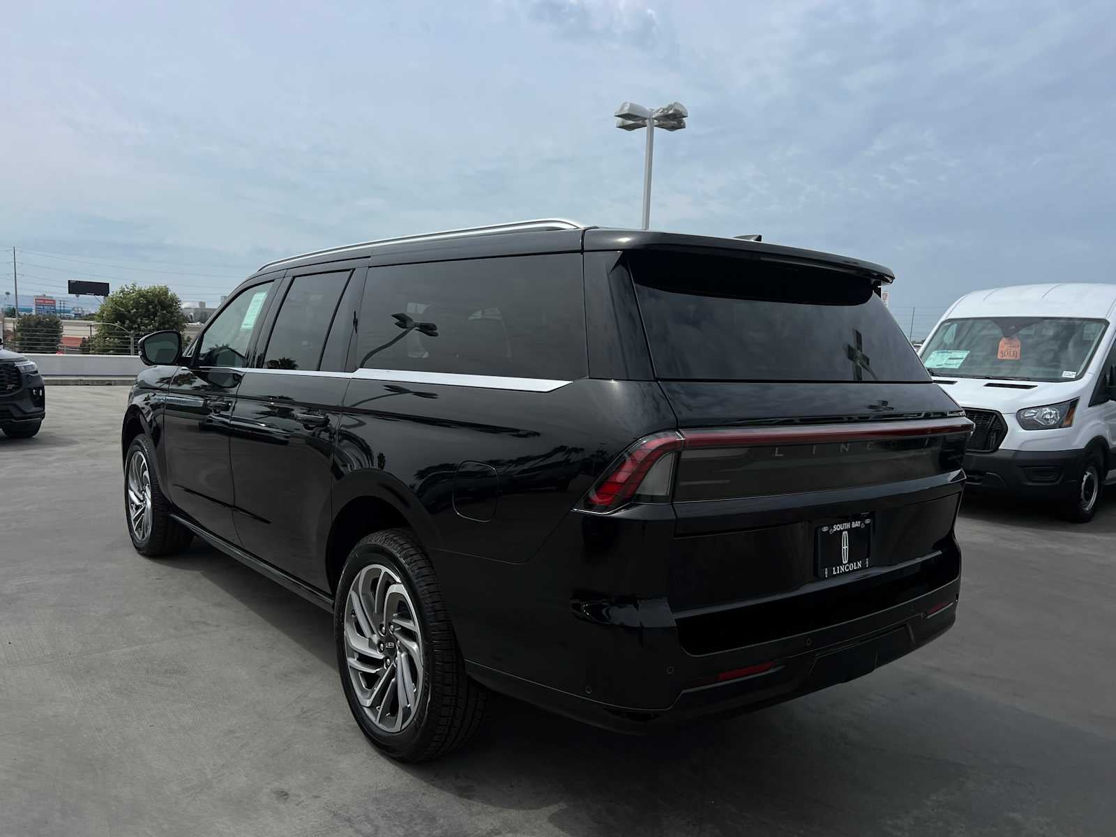 2025 Lincoln Navigator Reserve L - Photo 26